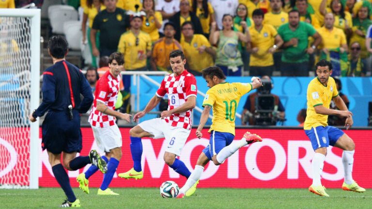 Brasil 3 x 1 Croácia na Copa de 2014: gols, escalações e...