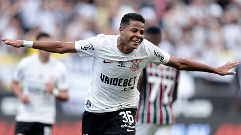 West Ham volta à carga por Wesley; Corinthians negocia saída apenas em...