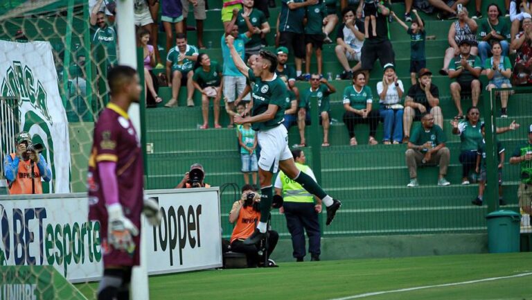 Onde assistir a Goiás x Coritiba ao vivo, na internet e na...