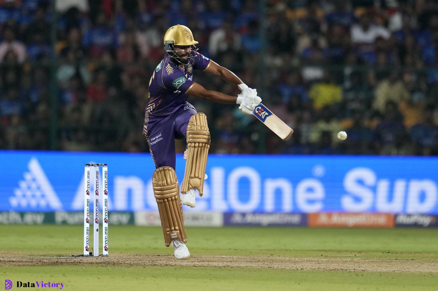 Shreyas Iyer finds a way to handle a short ball, Royal Challengers Bengaluru vs Kolkata Knight Riders, IPL 2024, Bengaluru, March 29, 2024