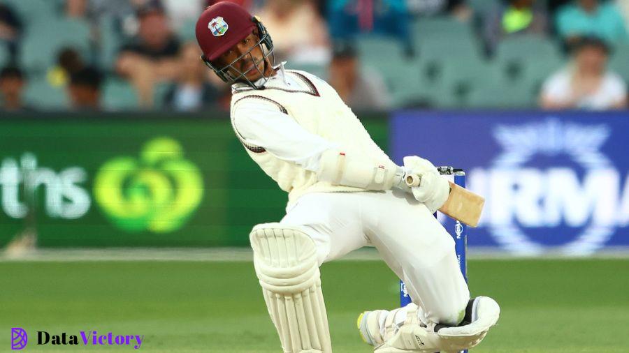 A contorting Tagenarine Chanderpaul leaves the ball, Australia vs West Indies, 2nd Test, Adelaide, 2nd Day, December 9, 2022