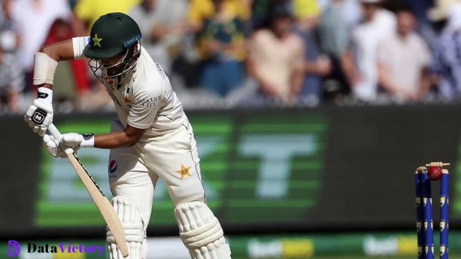 Saud Shakeel had no answers to a Josh Hazlewood inswinger, Australia vs Pakistan, 2nd Test, 2nd day, Melbourne, December 27, 2023