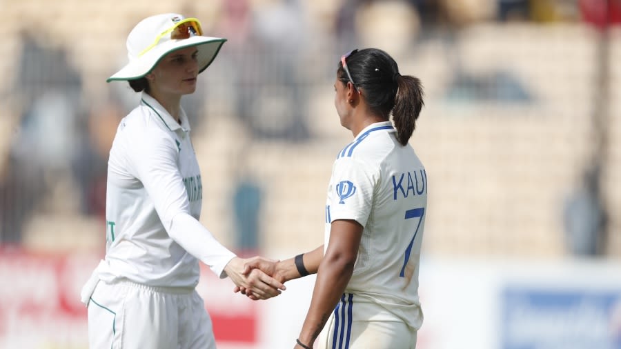 Captains Laura Wolvaardt and Harmanpreet Kaur shake hands after the game, India vs South Africa, Only women's Test, 4th day, Chennai, July 1, 2024