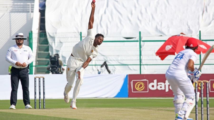 Blessing Muzarabani sends one down, Afghanistan v Zimbabwe, 2nd Test, 2nd day, Abu Dhabi, March 11, 2021