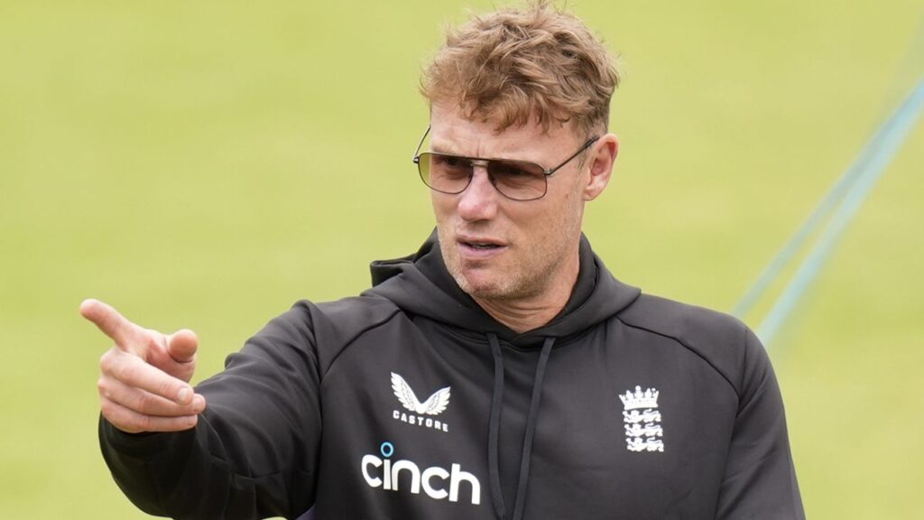 Prior to training album, Flintoff is "even more excited than the gamers."