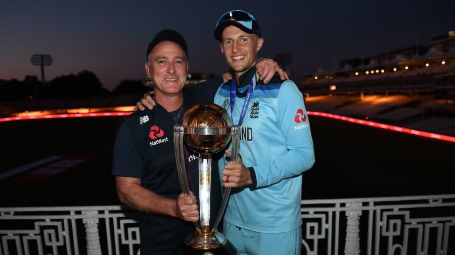 Graham Thorpe and Joe Root with the World Cup trophy, England vs New Zealand, World Cup final, Lord's, July 14, 2019