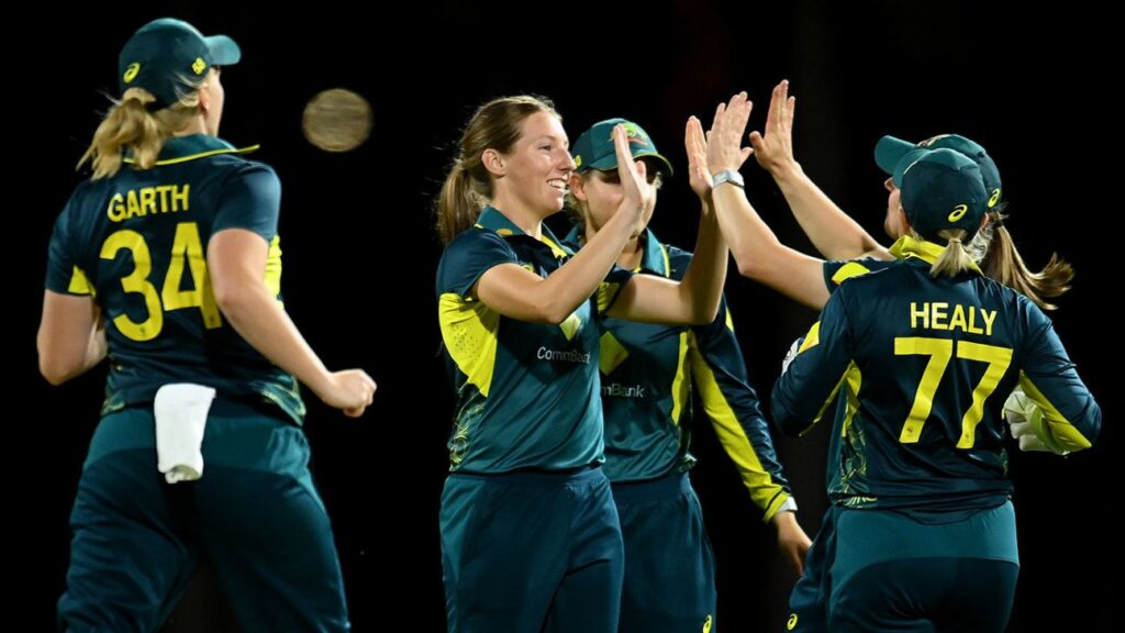 As Australia "unleash" their speed trio, with Darcie Brown fit for the T20 World Cup.