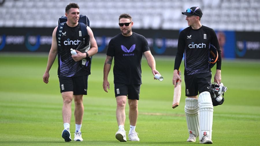 Dan Lawrence, Brendon McCullum and Harry Brook arrive at practice, England vs Sri Lanka, 2nd Test, Lord's, preview day, August 28, 2024