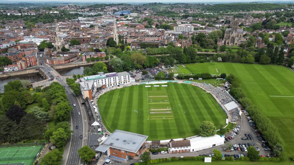 Worcestershire handed suspended penalty after Josh Cobb uses improper pitcher