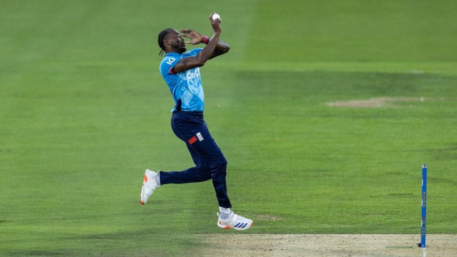 Jofra Archer bowled a fiery new-ball spell, England vs Australia, 4th ODI, Lord's, September 27, 2024