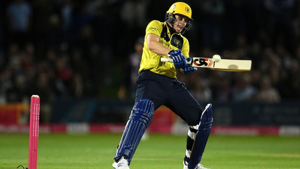 Chris Benjamin indicators three-year deal with Kent