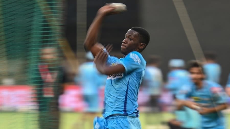 Shamar Joseph bowls in the nets, IPL 2024, Bengaluru, April 1, 2024