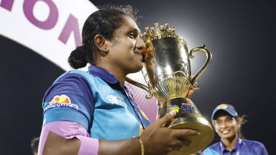 Chamari Athapaththu with her hard-earned prize, Sri Lanka vs India, Women's Asia Cup 2024 final, Dambulla, July 28, 2024