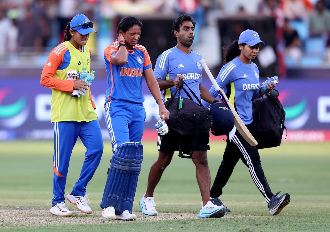 Harmanpreet Kaur retired hurt after spraining her neck, Women's T20 World Cup 2024, India vs Pakistan, Group A, Dubai, October 6, 2024