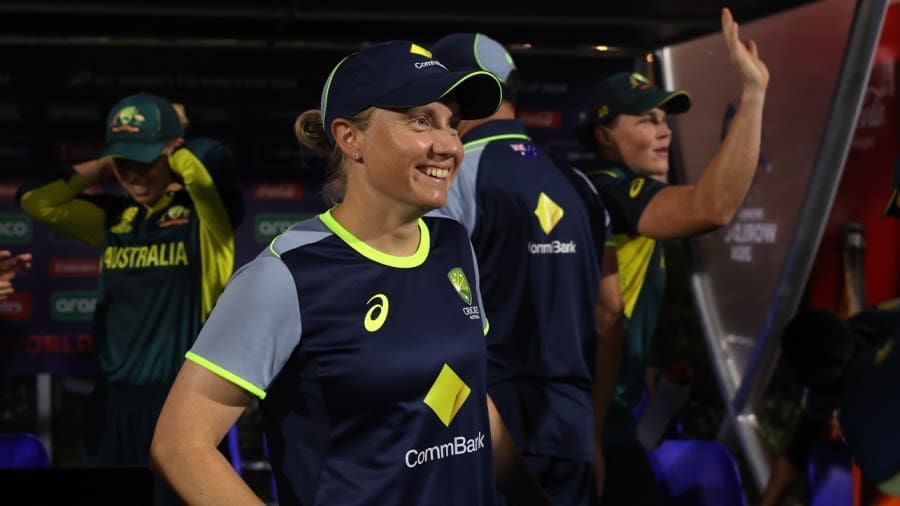 Alyssa Healy watches Australia's win from the sidelines, Australia vs India, Women's T20 World Cup, Sharjah, October 13, 2024