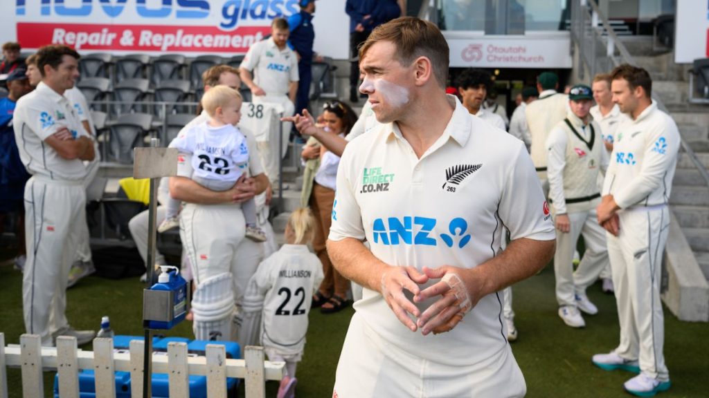 Latham hopes cloudy Bengaluru brings NZ's seamers to life