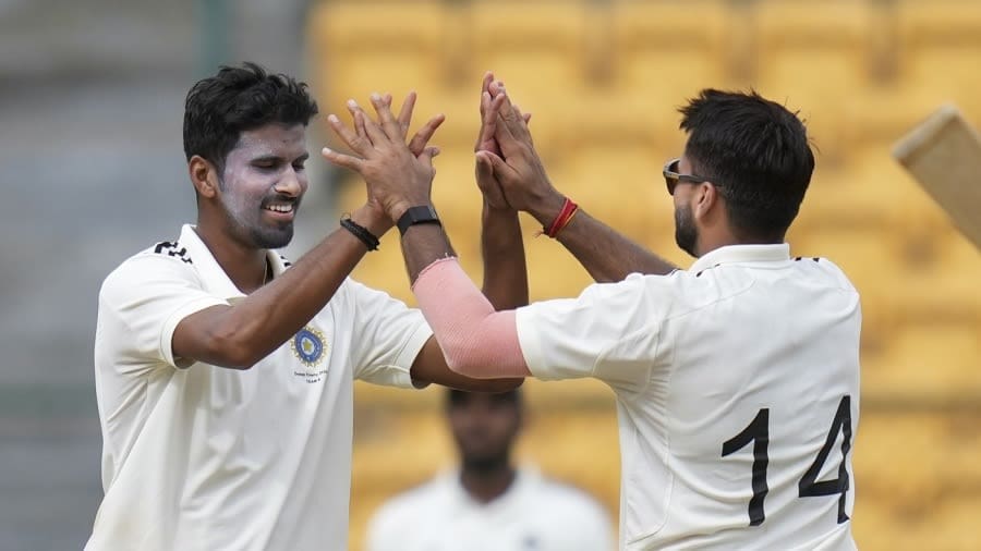 Washington Sundar celebrates a wicket, India A vs India B, Duleep Trophy 2024-25, Bengaluru, 3rd day, September 7, 2024