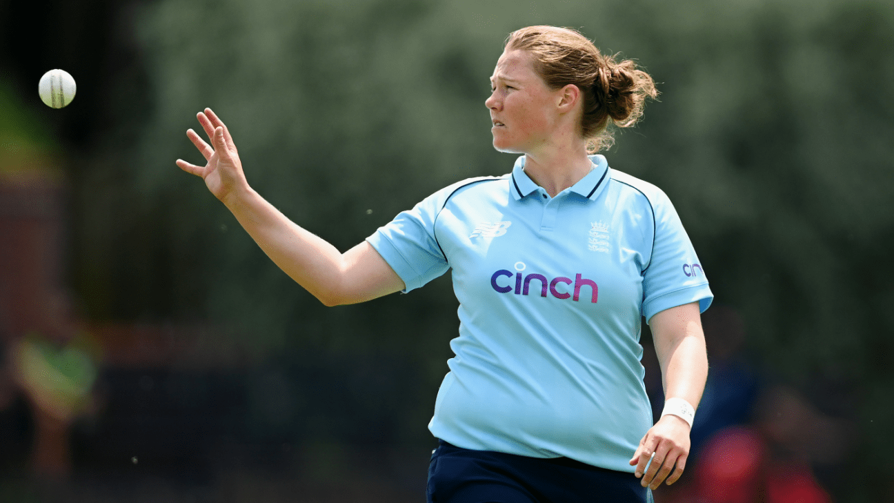 Anya Shrubsole: England will believe they can go 'toe-to-toe' with Australia