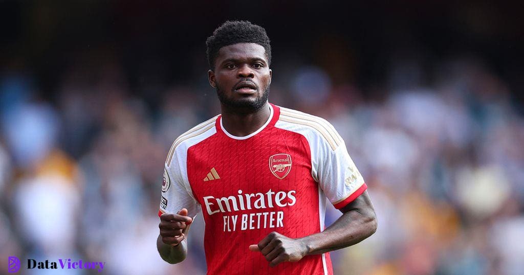 Arsenal star Thomas Partey during the Premier League match between Arsenal FC and Wolverhampton Wanderers at Emirates Stadium on May 28, 2023 in London, United Kingdom.