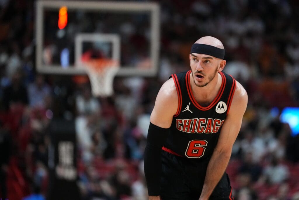 Chicago Bulls trade Alex Caruso to Oklahoma City Thunder, receive Josh Giddey...