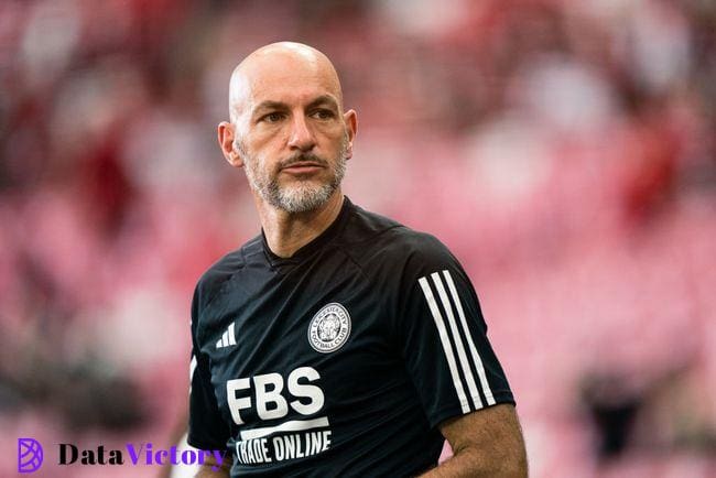 Leicester City Manager Enzo Maresca during the pre-season friendly match between Liverpool FC and Leicester City at the National Stadium on July 30, 2023 in Singapore. (Photo by Lampson Yip - Clicks Images/Getty Images)