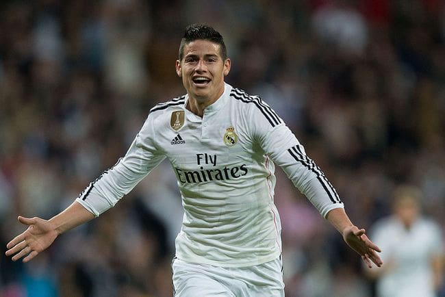 James Rodriguez of Real Madrid CF celebrates scoring their second goal during the La Liga match between Real Madrid CF and Malaga CF at Estadio Santiago Bernabeu on April 18, 2015 in Madrid, Spain. (Photo by Gonzalo Arroyo Moreno/Getty Images)