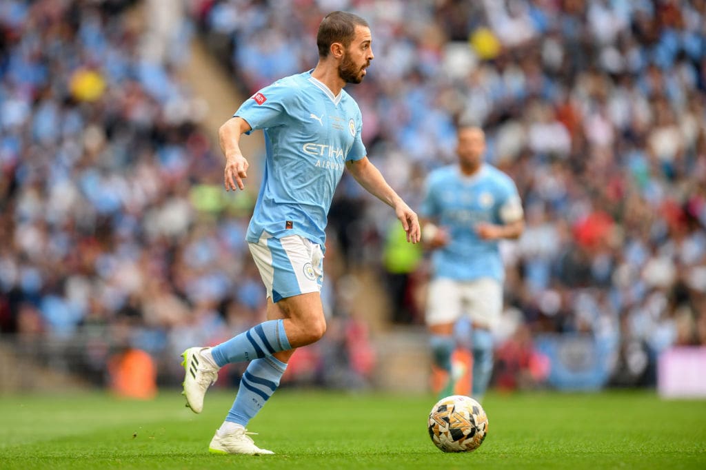 How is the Community Shield chosen, and who plays?