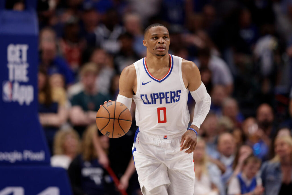 Russell Westbrook reaches 2-year,$ 6.8 million least deal with Nuggets after deal