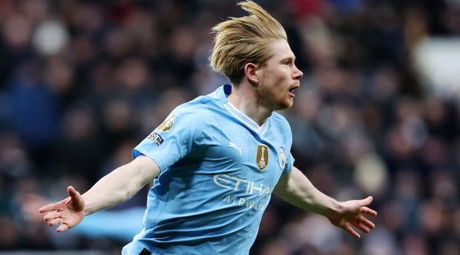 Kevin De Bruyne Manchester City midfielder playing in the Premier League