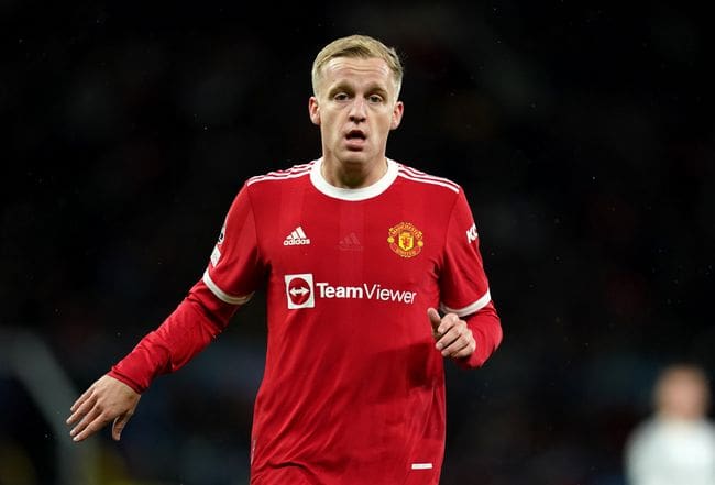 Donny van de Beek Mason Mount has so far struggled to make an impact at Manchester United