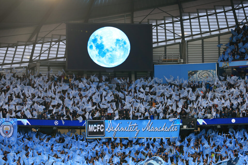 In 2025, why wo n't Oasis play at the Etihad Stadium?