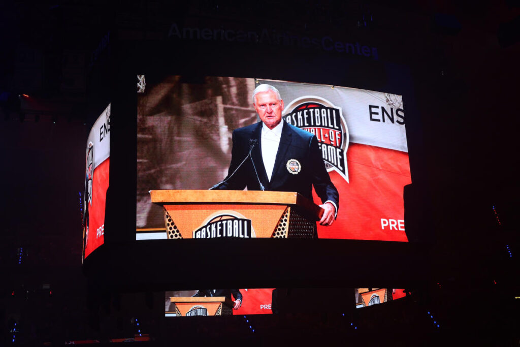 No. 1 NBA logo Jerry West is honored by the Lakers. 44 shirt piece this time