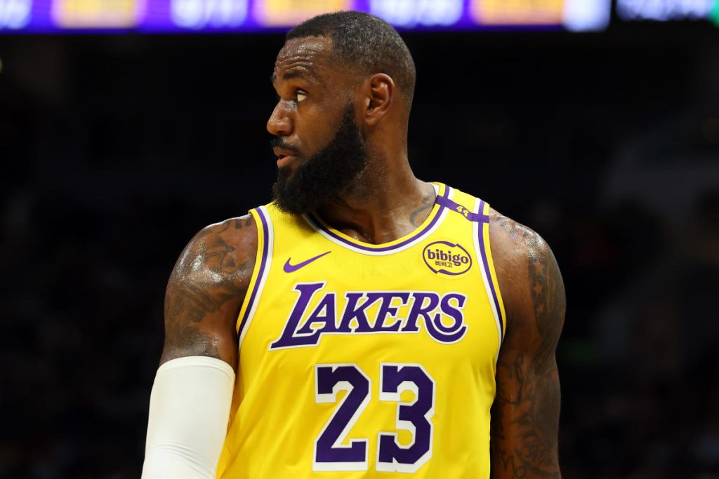 LeBron James sitting out Lakers' final 2 preseason games as 'DNP — Old,' says JJ Redick