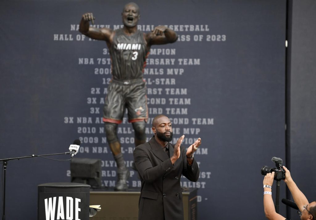 Dwyane Wade defends new Heat statue, brushes off criticism: ' I do...