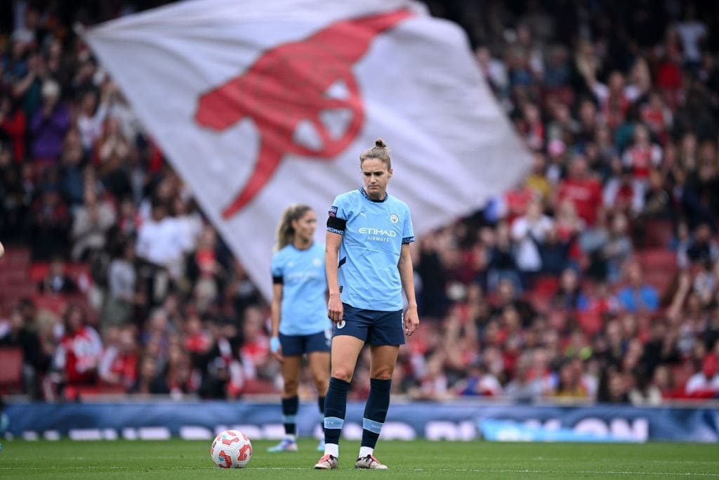 Vivianne Miedema: Why is n't she playing for City?