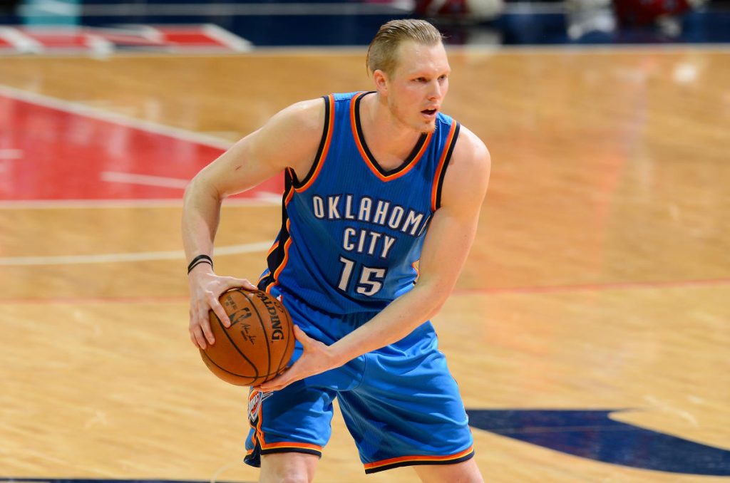 Two mysterious Instagram video have raised questions for ex-Duke celebrity Kyle Singler.