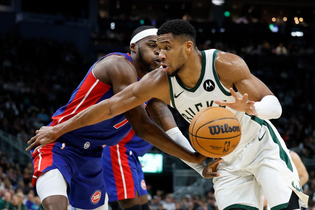 Giannis Antetokounmpo results NBA season-high 59, rallies Dollars from 18-point gap past...