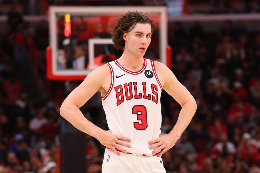 Let's stop pretending the Bulls' Josh Giddey is a real point guard. He's a power forward