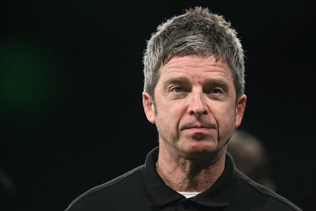 ' The biggest crooks in the club!' Noel Gallagher, a top-flight player for Manchester City, slams foe team.